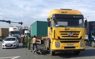 Xe container lại gây họa ở TP HCM