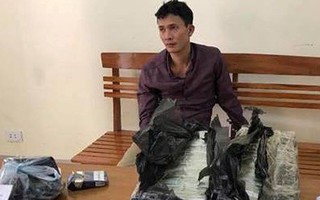 Kiểm tra xe ôtô, phát hiện 30 bánh heroin vận chuyển vào TP HCM