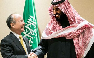 Saudi Arabia hoãn dự án điện mặt trời với SoftBank