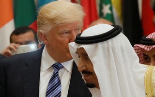 Ông Donald Trump: Không có Mỹ, Quốc vương Salman không tại vị nổi 2 tuần