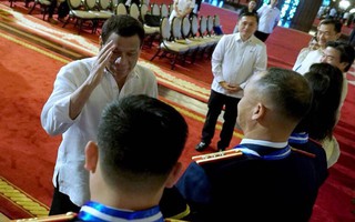 Ông Duterte bất ngờ đề cập bệnh ung thư