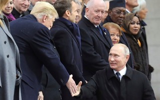 Tổng thống Pháp không "nể mặt" ông Trump