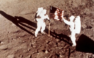 Nga quyết lên mặt trăng kiểm tra "dấu chân" Mỹ