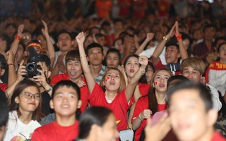 Cung Văn hóa Lao động TP HCM tiếp sóng hai trận bán kết AFF Cup