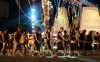 Trắng đêm với Festival văn hóa cồng chiêng Tây Nguyên