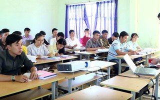 ĐH tỉnh lẻ khốn khó triền miên