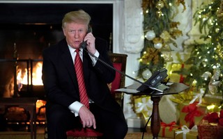 Ông Trump than "cô quạnh" trong Nhà Trắng