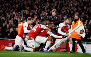 Rượt đuổi nghẹt thở, Arsenal thắng ngược kịch tính Tottenham