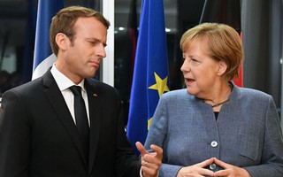 Nga "vùi dập" yêu cầu của bà Merkel và ông Macron