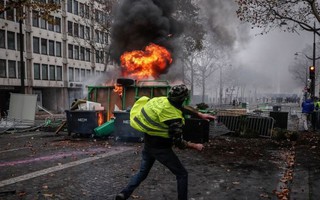Chính phủ Pháp sớm nhượng bộ người biểu tình