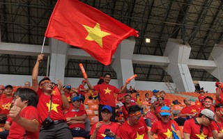 Vừa thắng Philippines, dân Việt đổ xô săn lùng vé sang Malaysia xem chung kết