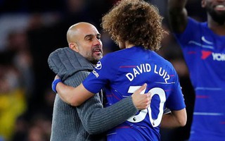 Guardiola không phục, David Luiz thành người hùng