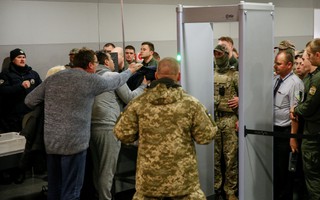 Cựu tổng thống Georgia bị "đánh úp" tại Kiev