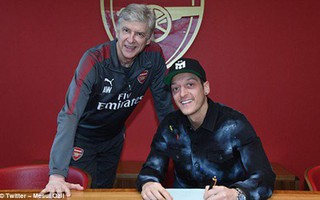 Arsenal giữ chân Ozil bằng lương "khủng"