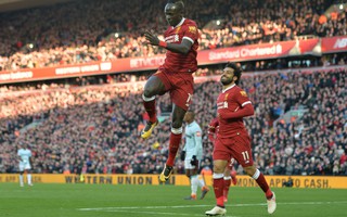 Đại thắng, Liverpool vươn lên vị trí thứ 2