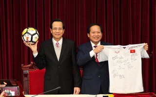 Áo đấu và bóng U23 Việt Nam đã có chủ với giá 20 tỉ đồng