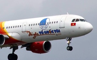 Máy bay "Tôi yêu Tổ quốc tôi" của Vietjet đưa sinh viên, công nhân về quê ăn Tết