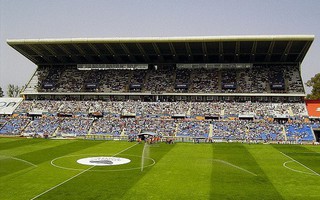 "Cựu thù" của Real Madrid bị rao bán với giá 1 euro