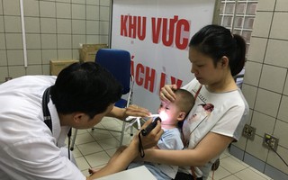 Bộ Y tế "trần tình" về việc mua thuốc cho trẻ phải có CMND