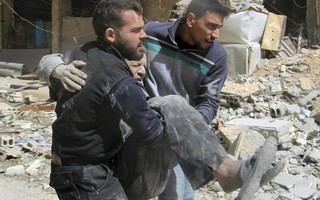 Syria: Phiến quân dội rốc-két vào Damascus, 35 người chết