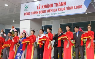 Thủ tướng Nguyễn Xuân Phúc dự lễ khánh thành bệnh viện 800 giường tại Vĩnh Long