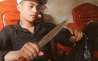 Sau khi đăng hình cầm dao trên Facebook, đâm bạn gái cũ tử vong