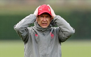 Arsenal - CSKA Moscow: Wenger đau đầu với thủ môn