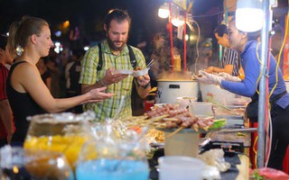 Ai xứng đáng tổ nghề đầu bếp Việt?