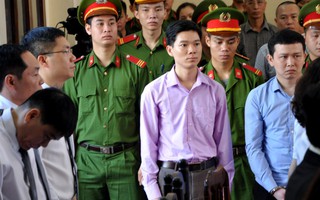 Chánh án Nguyễn Hòa Bình ấn tượng về câu hỏi "tòa án lương tâm" vụ bác sĩ Hoàng Công Lương