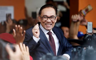 Malaysia: Ông Anwar ra tù, ông Mahathir nắm quyền thủ tướng bao lâu?