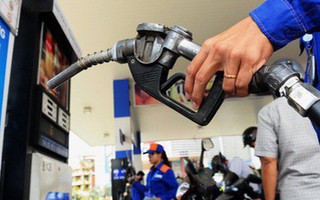 Giá xăng dầu đồng loạt tăng từ 500-700 đồng/lít