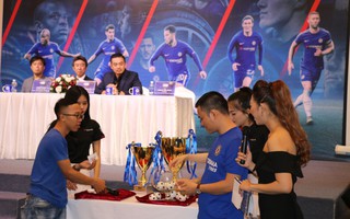 Mời HLV Chelsea sang rèn đội bóng phong trào