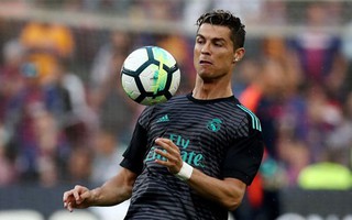 NÓNG: Cristiano Ronaldo trở về khoác áo Man United