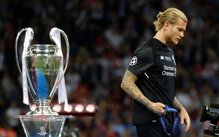 Cảnh sát Liverpool cảnh báo việc Karius bị đe dọa lấy mạng