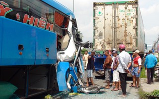 Tai nạn liên hoàn, 5 người nhập viện nguy cấp