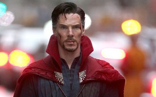 Benedict Cumberbatch đánh 4 tên côn đồ, cứu người