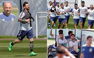 Argentina đại loạn, Messi và đồng đội giành quyền HLV?
