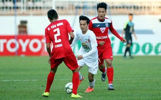 Clip HAGL đè bẹp Than Quảng Ninh ở vòng 16 V-League