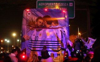 Bị dọa đốt áo đấu, Argentina hủy trận giao hữu với Israel