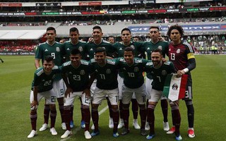 8 tuyển thủ Mexico dính nghi án thác loạn với 30 gái gọi trước World Cup