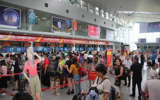 Phạt tiền nam hành khách ném điện thoại vào mặt nữ nhân viên VietJet