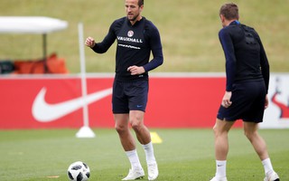 Harry Kane "nhận" quà 90 triệu bảng trước thềm World Cup