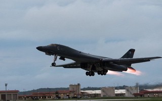 Mỹ dừng hoạt động toàn bộ máy bay ném bom B-1B
