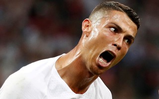 Ronaldo nên buồn hay vui sau kỳ World Cup thảm hại?