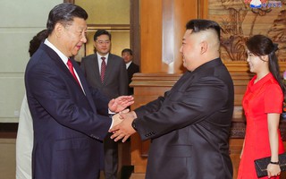 Ông Kim Jong-un "lật bài ngửa" với ông Tập