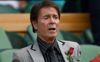 Ca sĩ Cliff Richard thắng kiện BBC về cách tác nghiệp báo chí