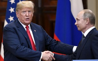 Chưa hết tranh cãi, Tổng thống Trump mời ông Putin đến Mỹ