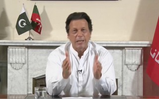 Thủ tướng đắc cử Pakistan và những "viên thuốc đắng"