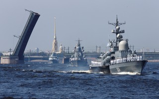 Khoe sức mạnh, Hải quân Nga vẫn có "vấn đề"?