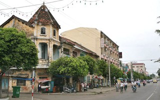 Đại gia Phan Thiết mua cả con phố xây "lãnh địa riêng"